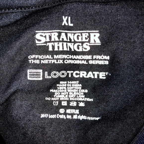 Loot Crate Stranger Things Netflix Exclusive Graphic Tee - Picture 6 of 6